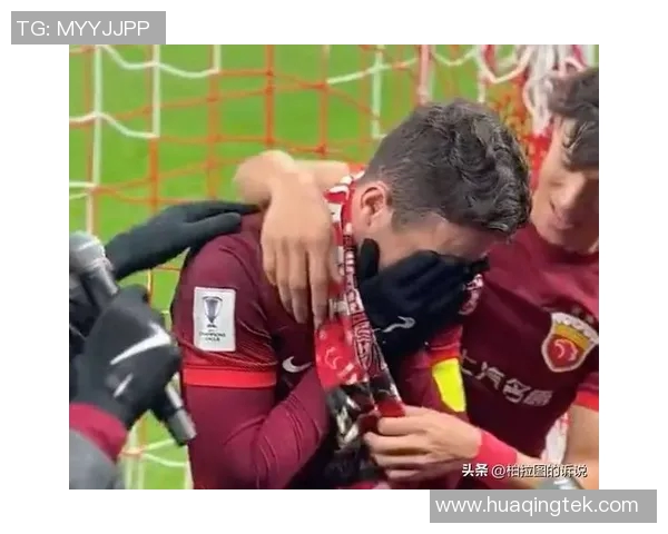 足球场上的暴力行为盘点那些曾因打人而被争议的明星球员